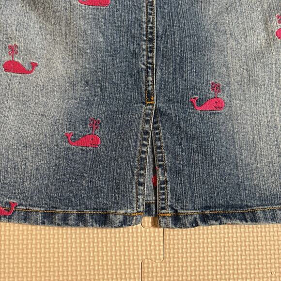 Lilly Pulitzer Denim Mini Skirt with Embroidered Pink Whales Size 4 Beach - Picture 8 of 12